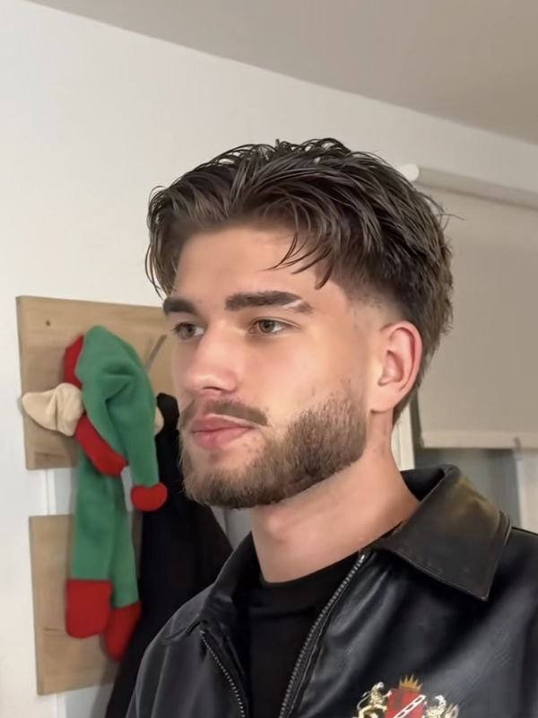 Classic Low Taper Fade Middle Part