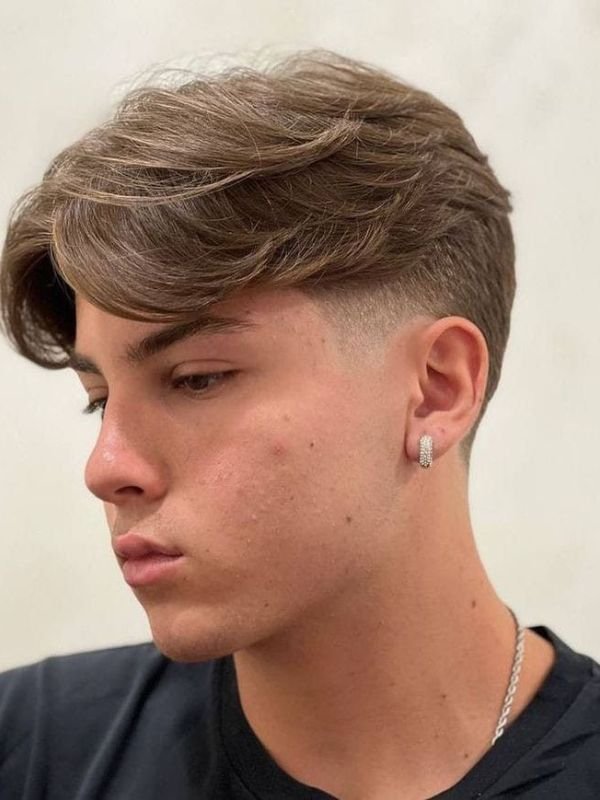 Low Taper Fade Fluffy Hair with Curtains