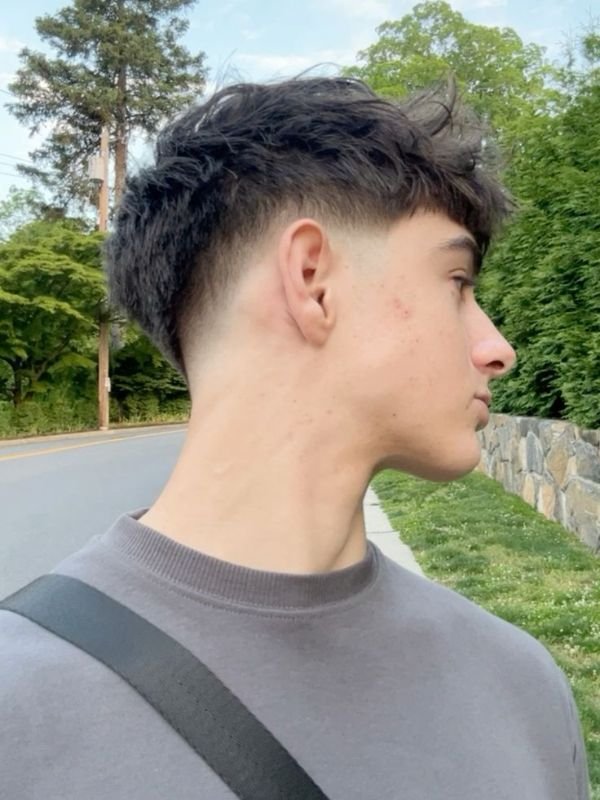 Medium-Length Low Taper Fade Fluffy Hair