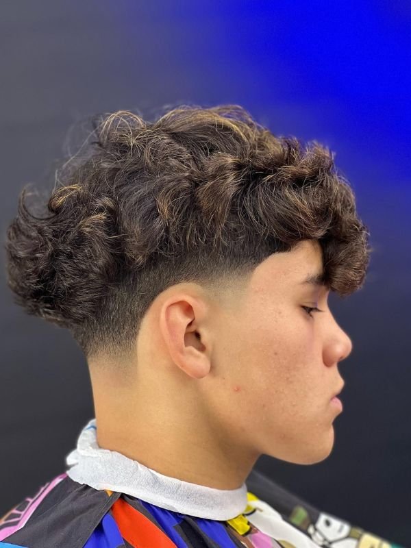 Professional Low Taper Fade Fluffy Hair